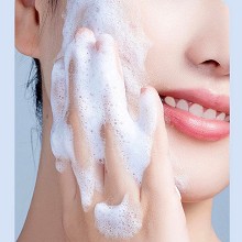 沥美川 洁面泡沫100ml 绵密泡沫、温和净澈、深入清洁毛孔及污垢、净透水润、温和不刺激
